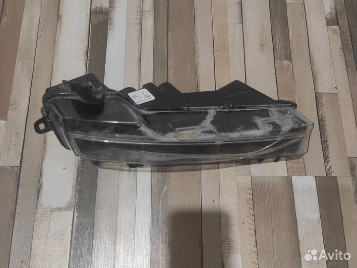 Фара противотуманная левая tesla model 3