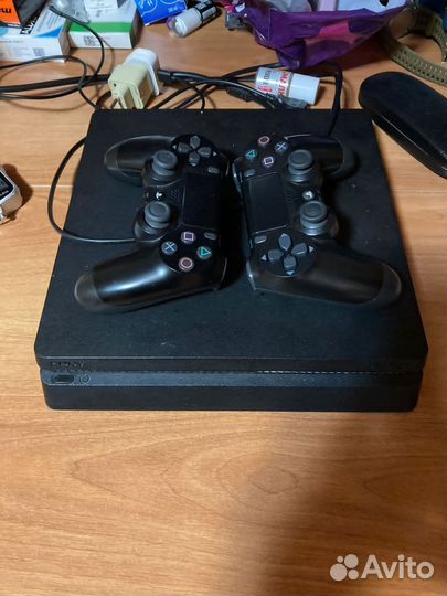 Sony PS4 slim 1tb