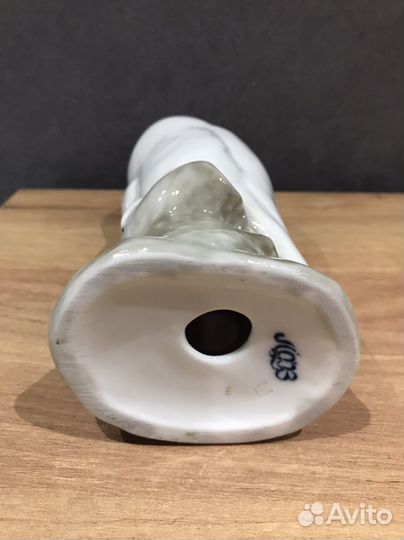 Птица. Фарфоровая статуэтка 