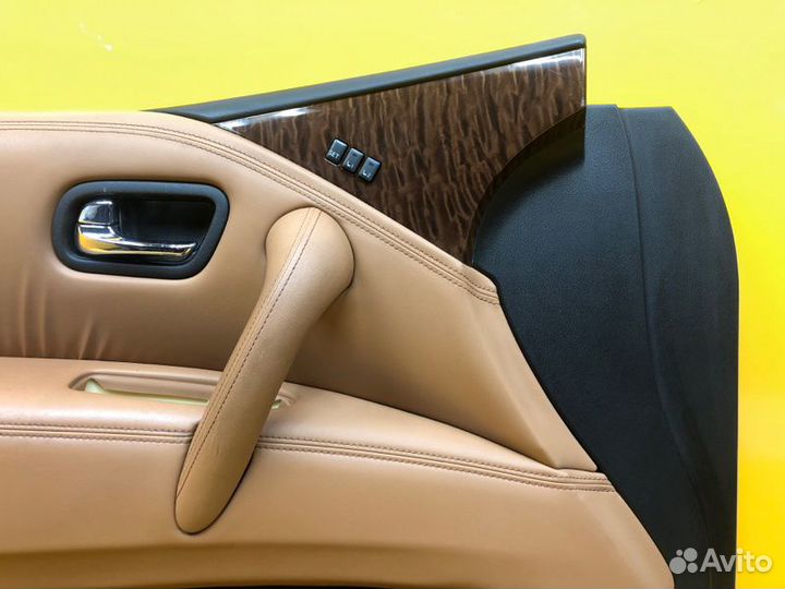 Обшивка двери передняя левая Nissan Patrol Y62