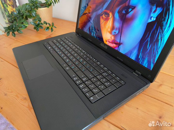 Core i3 Шикарный Большой 17,3 для всего/SSD