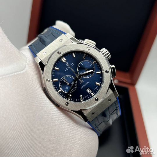 Часы мужские синие кварцевые Hublot