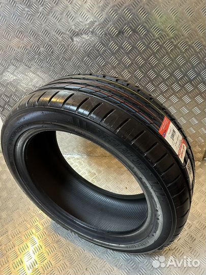 Lassa Driveways 245/45 R18 100W