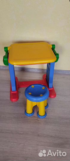 Столик мольберт со стульчиком