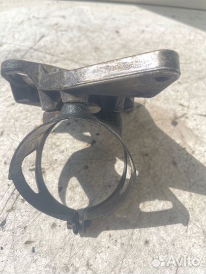 Кронштейн топливного фильтра Mercedes-Benz