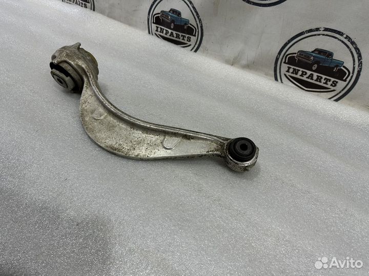 Рычаг передний нижний Range Rover Velar L560