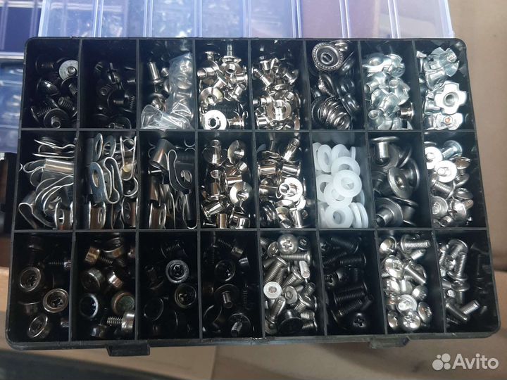 Фурнитура на шлем вратарский и полевой хоккейный