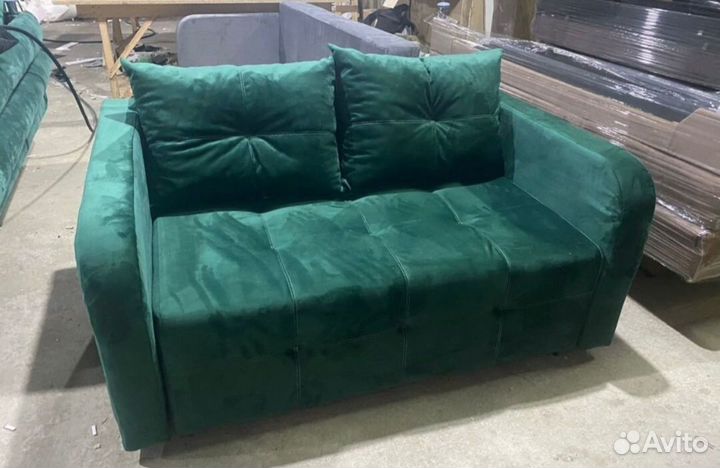 Диван чебурашка