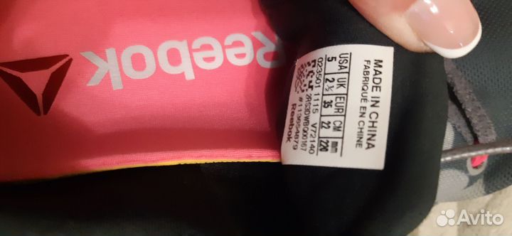 Продам кроссовки reebok