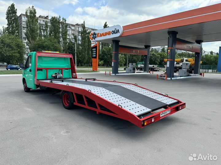 Эвакуаторная платформа ломанного типа