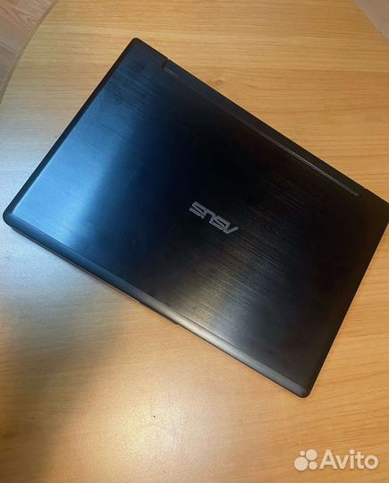 Ноутбук Asus на Intel Core i3
