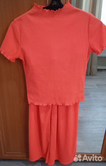 Летний женский костюм