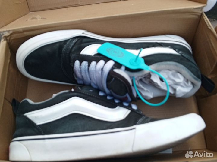 Кроссовки мужские вансы 42 размер. бу