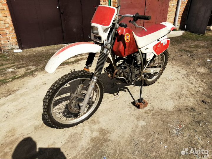 Мотоцикл Honda XLR250