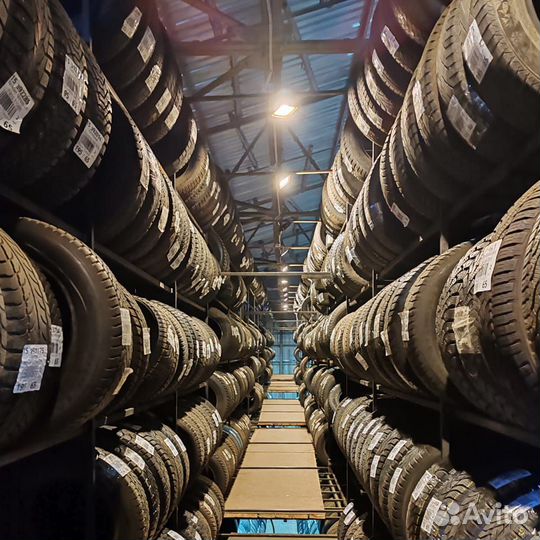 Toyo Winter Tranpath S1 215/65 R16 98Q