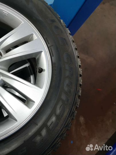 Bridgestone Ice Cruiser 5000 235/60 R16