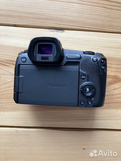 Фотоаппарат Canon EOS R