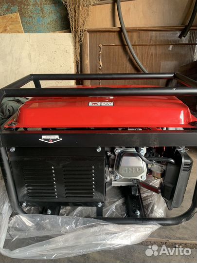 Бензиновый генератор новый