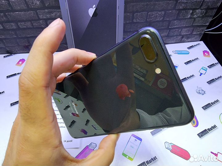 iPhone 8 Plus, 128 ГБ