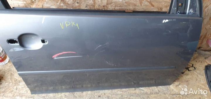 Дверь передняя правая Volkswagen Golf V 2003-2009