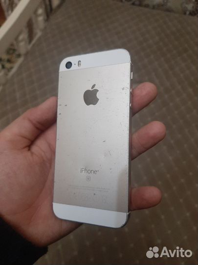 iPhone SE, 64 ГБ
