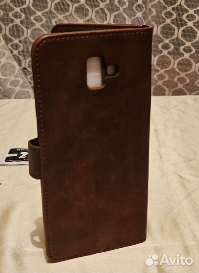 Чехол на Galaxy J6+