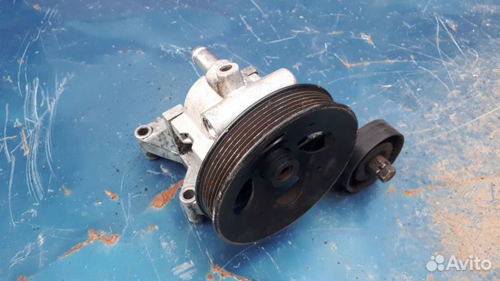 Гур Сааб 9000