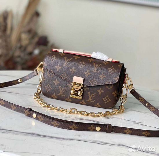 Сумка Louis Vuitton Pochette Metis East West