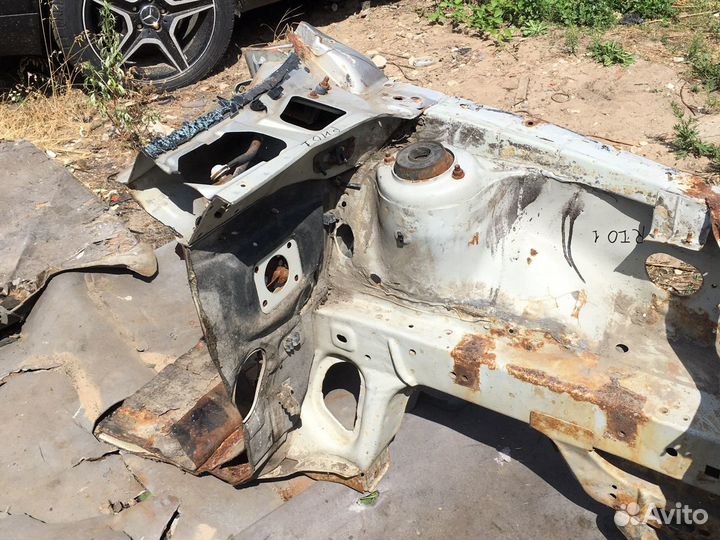 Четверть передняя левая Kia Rio 1