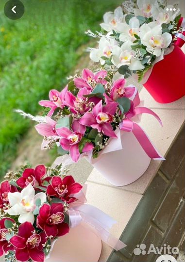 Шляпные коробки из цветов