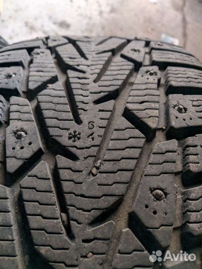 Nokian Tyres Nordman 7 215/55 R17 98