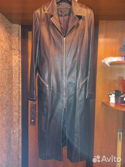 Плащ женский