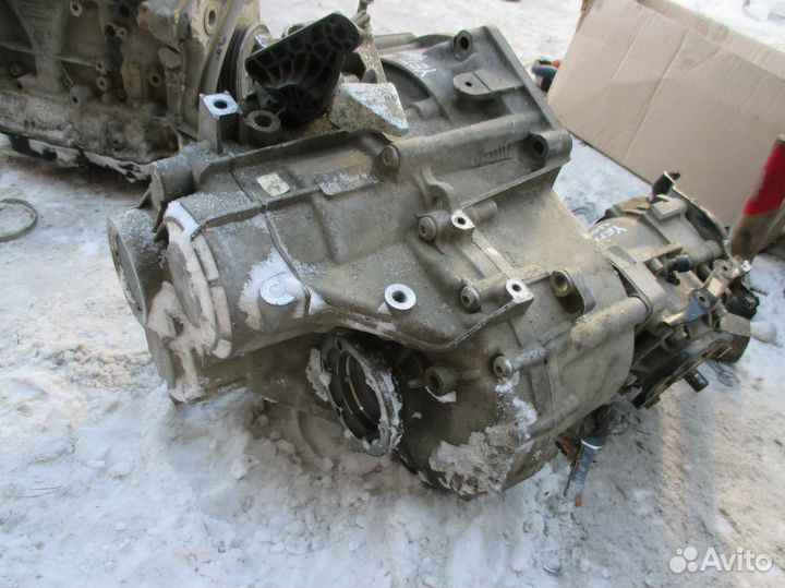 МКПП (механическая коробка переключения передач) Y