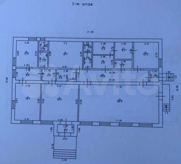 Здание с земельным участком, 488.6 м²