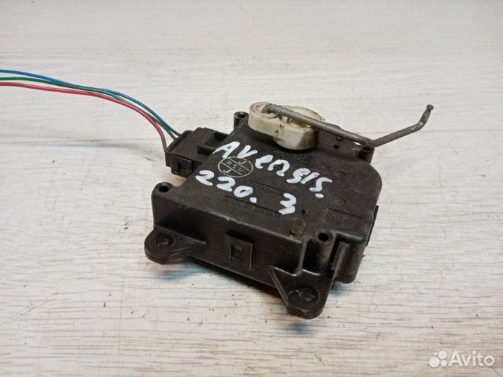 Сервопривод заслонок печки Toyota Avensis CDT220L