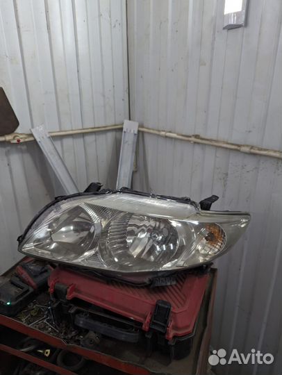 Фары передние toyota corolla E150