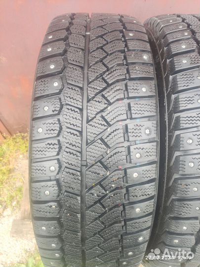 Viatti Brina Nordico V-522 205/60 R16 92T