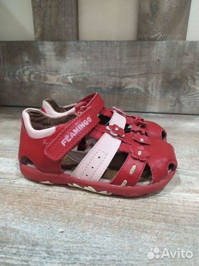 Обувь для девочки 26р