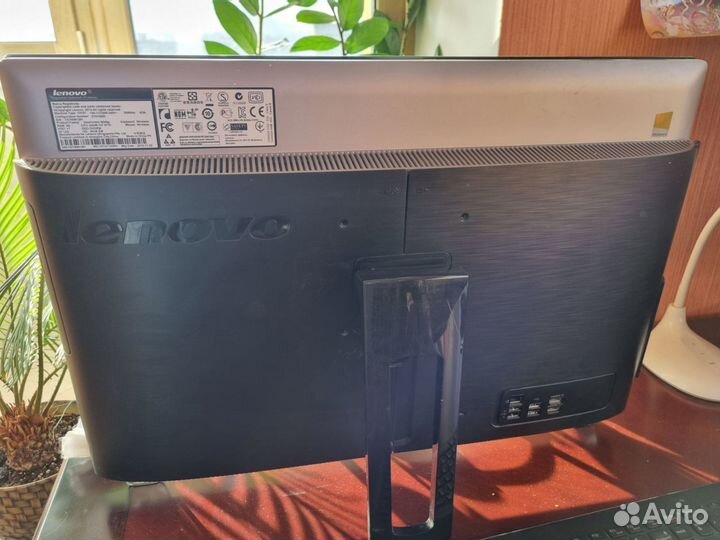 Моноблок Lenovo IdeaCentre B540p 24' i7