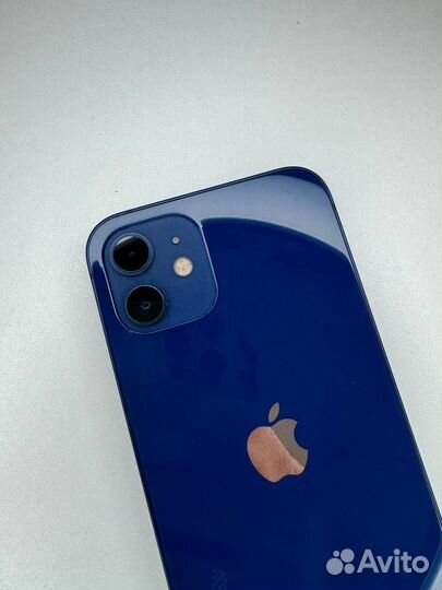 iPhone 12, 64 ГБ