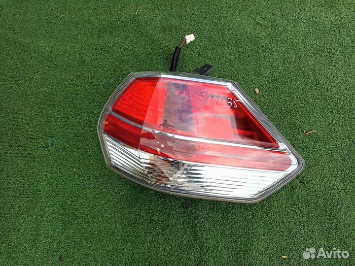 Фонарь задний левый Nissan X-Trail T32