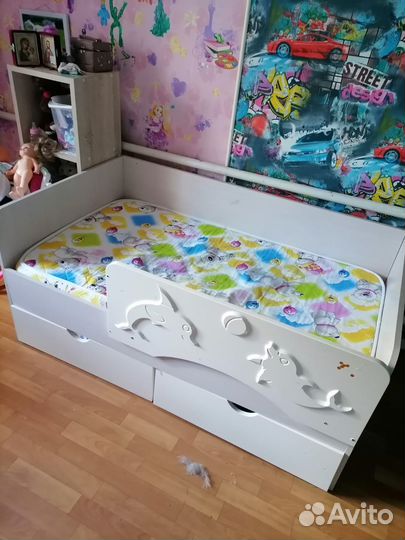 Кровать дельфин