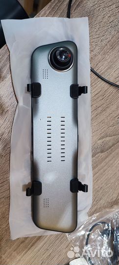 Видеорегистратор с камерой заднего вида