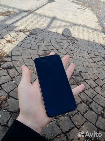 iPhone X, 64 ГБ