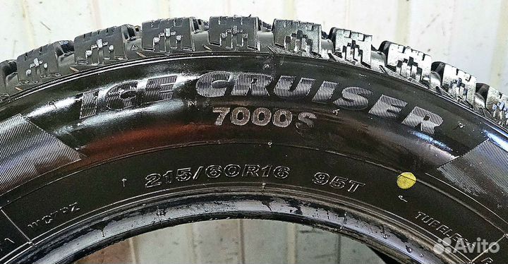Bridgestone Ice Cruiser 7000S 215/60 R16 95T