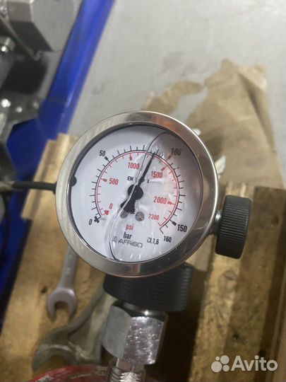 Заправка гидроаккумуляторов азотом