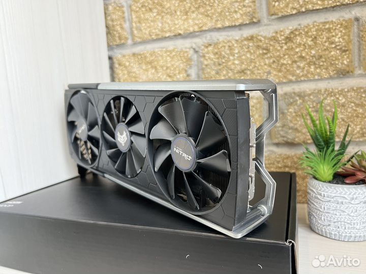 Sapphire AMD Radeon RX 5700 XT nitro+