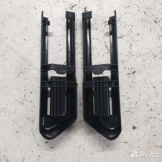 Пластик салазок сиденья BMW 5 F10/F11/GTF07 2011г