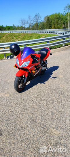 Honda cbr 600 f4i