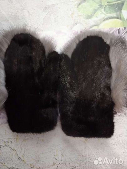 Норковые варежки